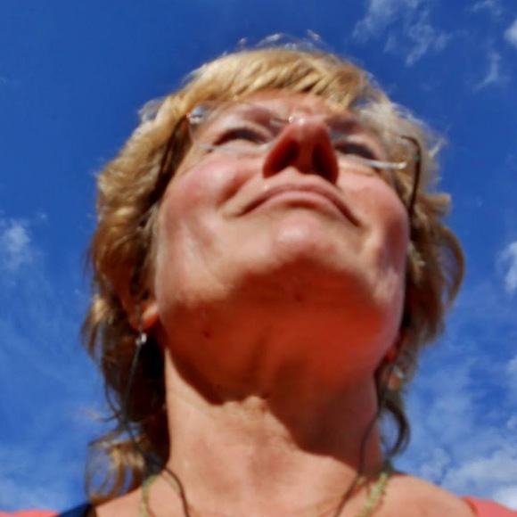 Meet your Posher, Ruth - Picture 1 of 1